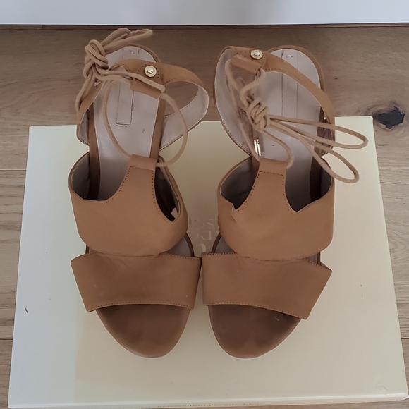 Aldo Wedges - Picture 2 of 2